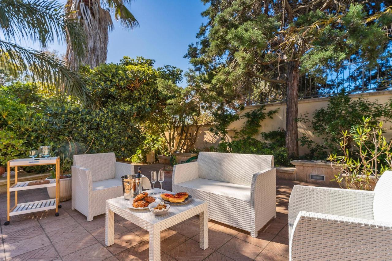 Garden View Near The Sea Bed & Breakfast Lecce Luaran gambar